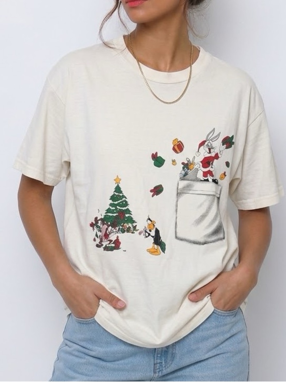 Vintage Tee Shirt Looney Tunes Christmas 90s Shirt Bugs Bunny & Tasmania Devil